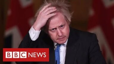 Crisis deepens for Boris Johnson as four aides resign - BBC News