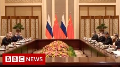 Russia's President Putin and President Xi of China meet as Olympics starts - BBC News