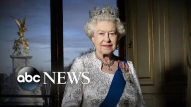 Queen Elizabeth marks 70-year reign
