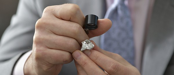 tips on Selling A Diamond Ring